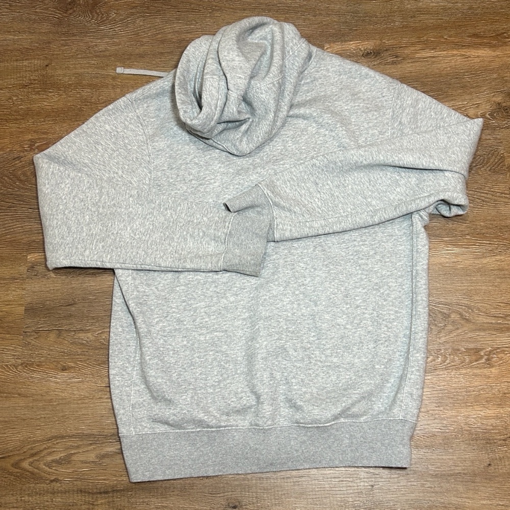 Nike Men's Club Fleece Gray Hoodie Sweatshirt - Picture 6 of 6